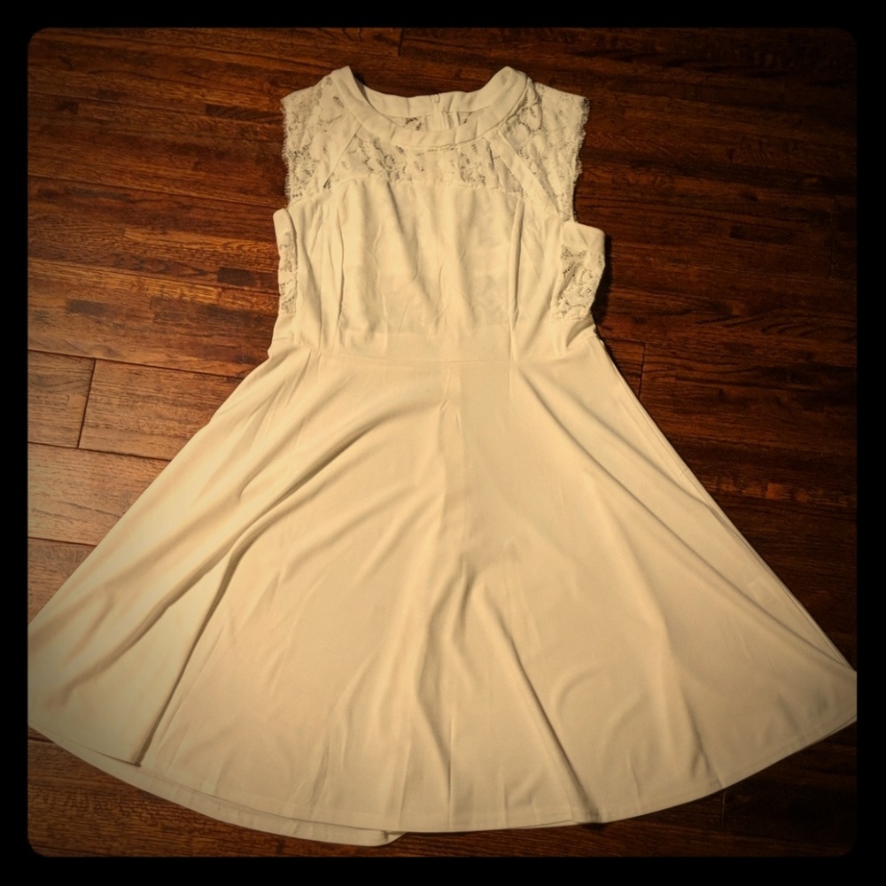 ❤️White A-Line Lace Dress❤️